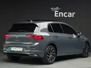 2022 Volkswagen Golf с пробегом 27 959 км