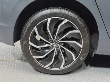 2022 Volkswagen Golf с пробегом 27 959 км