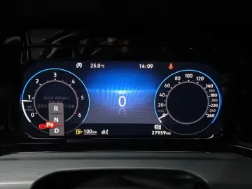 2022 Volkswagen Golf с пробегом 27 959 км