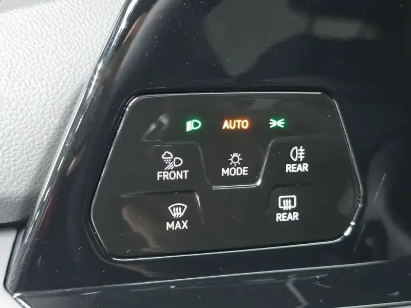 2022 Volkswagen Golf с пробегом 27 959 км