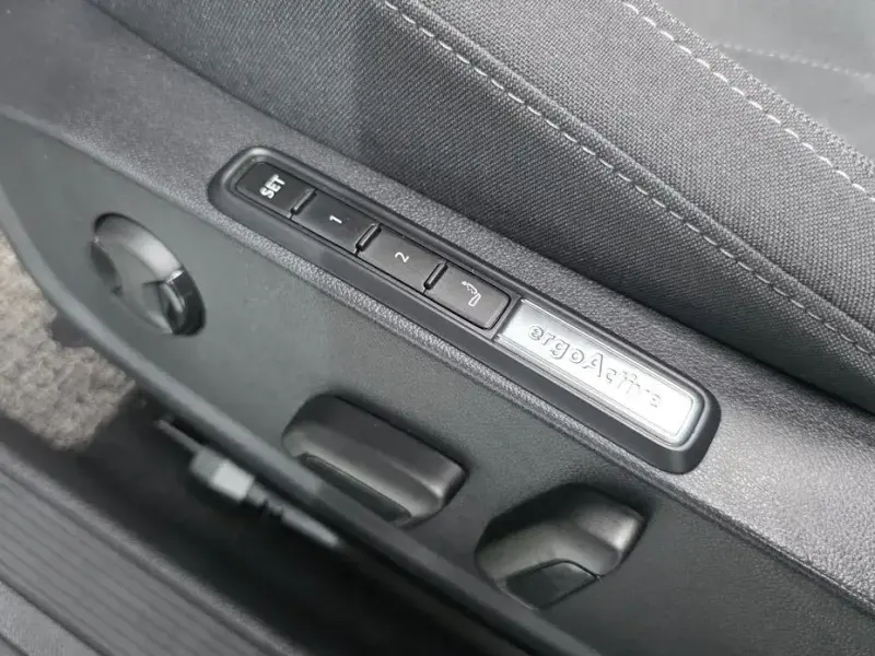 2022 Volkswagen Golf с пробегом 27 959 км