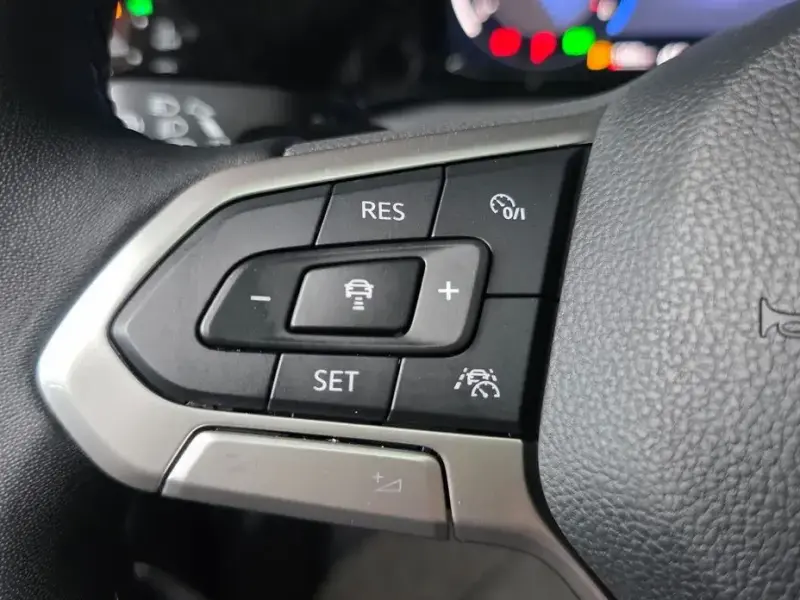 2022 Volkswagen Golf с пробегом 27 959 км