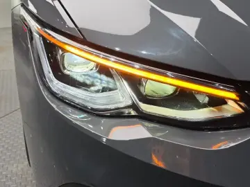 2022 Volkswagen Golf с пробегом 27 959 км