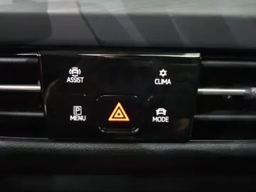 2022 Volkswagen Golf с пробегом 27 959 км