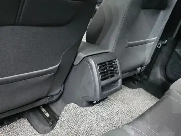 2022 Volkswagen Golf с пробегом 27 959 км