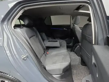 2022 Volkswagen Golf с пробегом 27 959 км