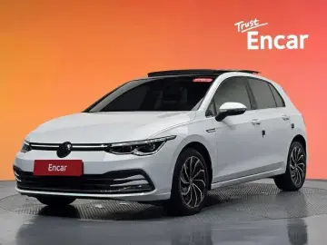 2023 Volkswagen Golf с пробегом 39 984 км