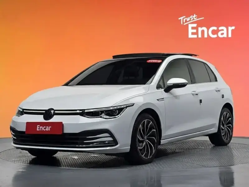 2023 Volkswagen Golf с пробегом 39 984 км