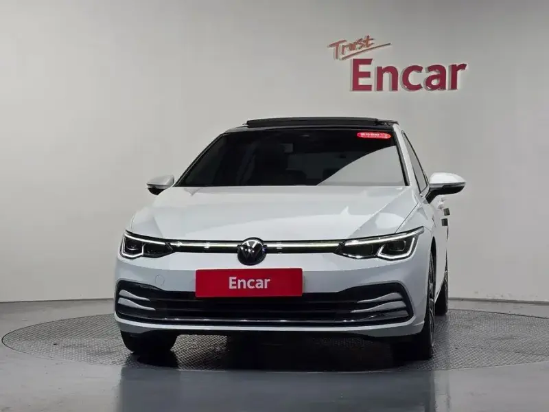 2023 Volkswagen Golf с пробегом 39 984 км