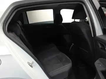 2023 Volkswagen Golf с пробегом 39 984 км
