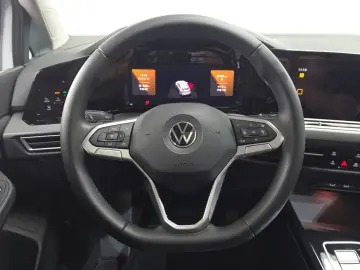 2023 Volkswagen Golf с пробегом 39 984 км