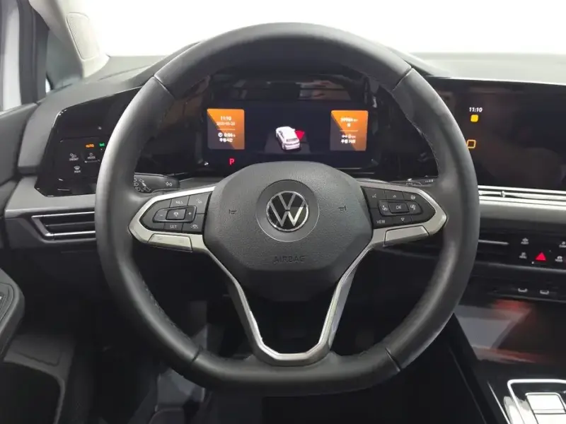 2023 Volkswagen Golf с пробегом 39 984 км