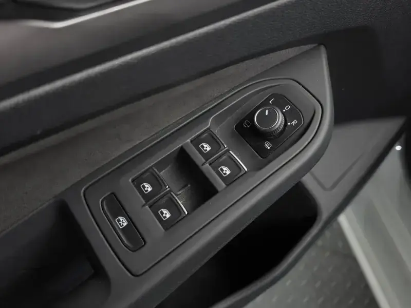 2023 Volkswagen Golf с пробегом 39 984 км