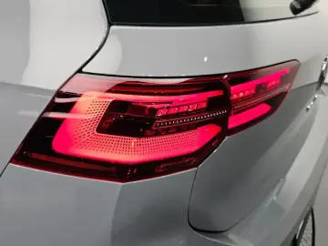 2024 Volkswagen Golf с пробегом 63 906 км