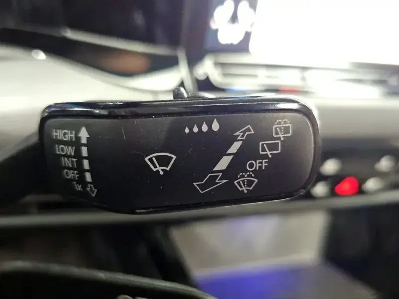 2024 Volkswagen Golf с пробегом 63 906 км