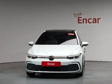 2023 Volkswagen Golf с пробегом 11 409 км