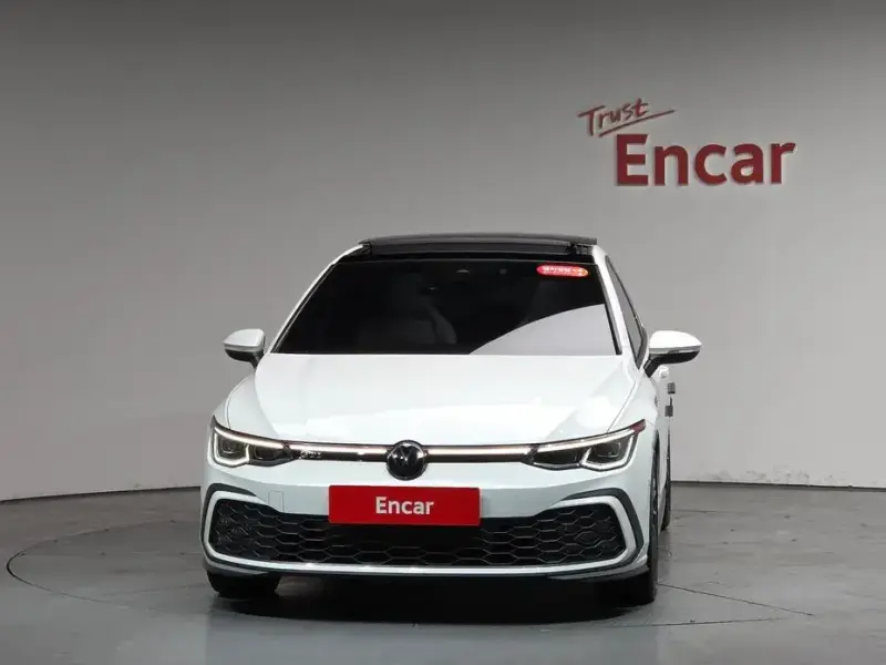 2023 Volkswagen Golf с пробегом 11 409 км