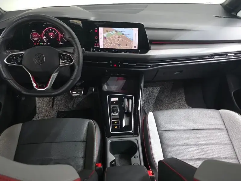 2023 Volkswagen Golf с пробегом 11 409 км