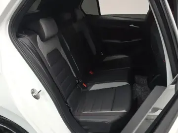 2023 Volkswagen Golf с пробегом 11 409 км