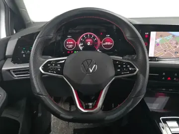 2023 Volkswagen Golf с пробегом 11 409 км