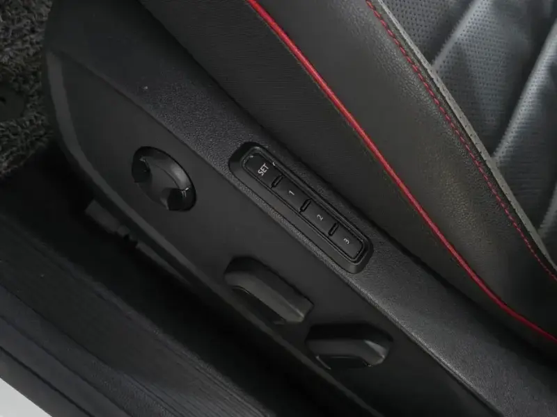 2023 Volkswagen Golf с пробегом 11 409 км
