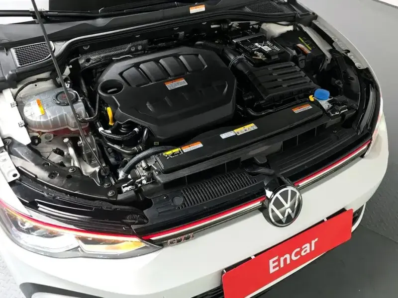 2024 Volkswagen Golf с пробегом 9 556 км