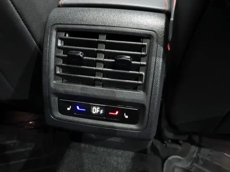 2024 Volkswagen Golf с пробегом 9 556 км