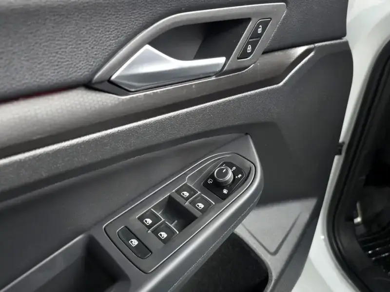 2024 Volkswagen Golf с пробегом 9 556 км