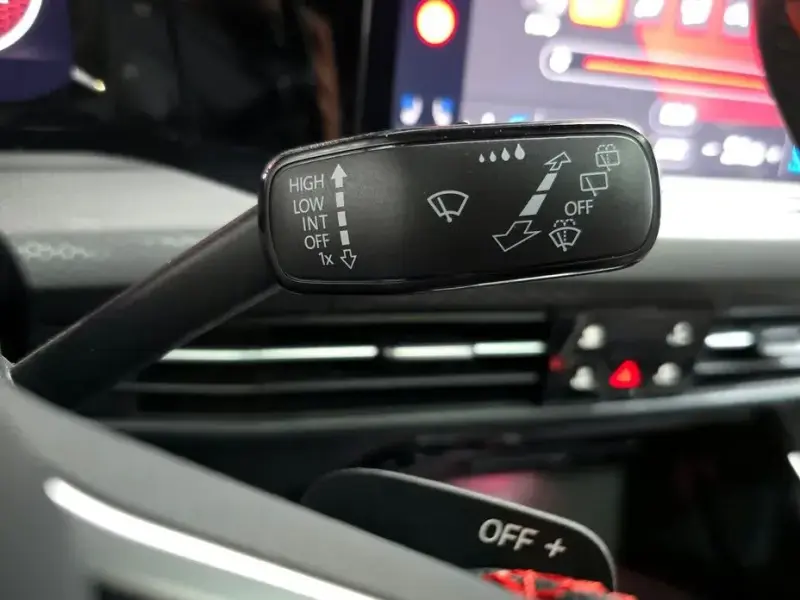 2024 Volkswagen Golf с пробегом 9 556 км