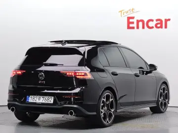 2025 Volkswagen Golf с пробегом 1 198 км