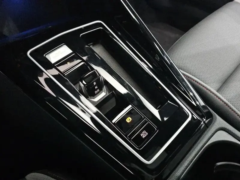 2025 Volkswagen Golf с пробегом 1 198 км