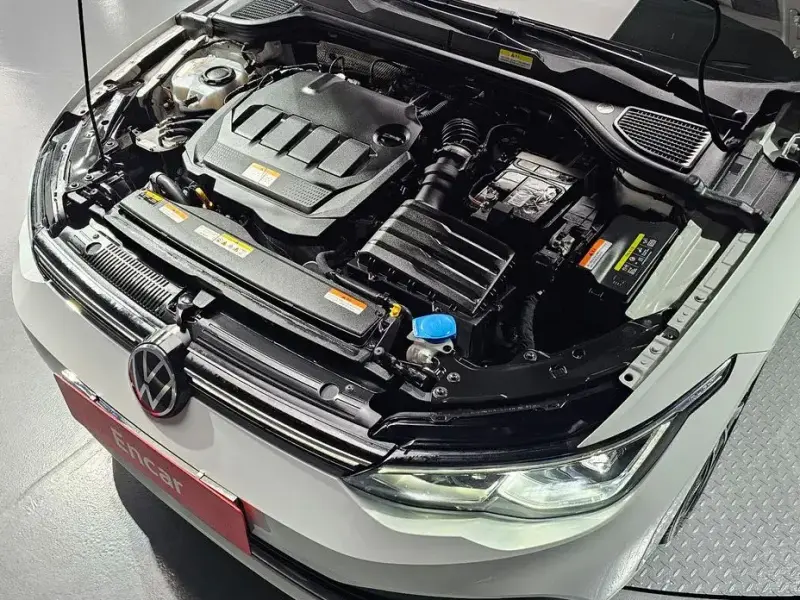 2023 Volkswagen Golf с пробегом 74 815 км
