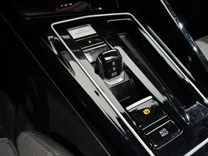 2023 Volkswagen Golf с пробегом 74 815 км