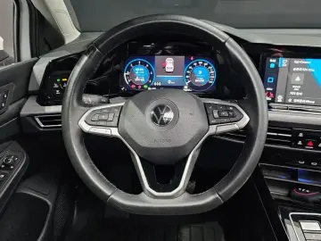 2023 Volkswagen Golf с пробегом 74 815 км