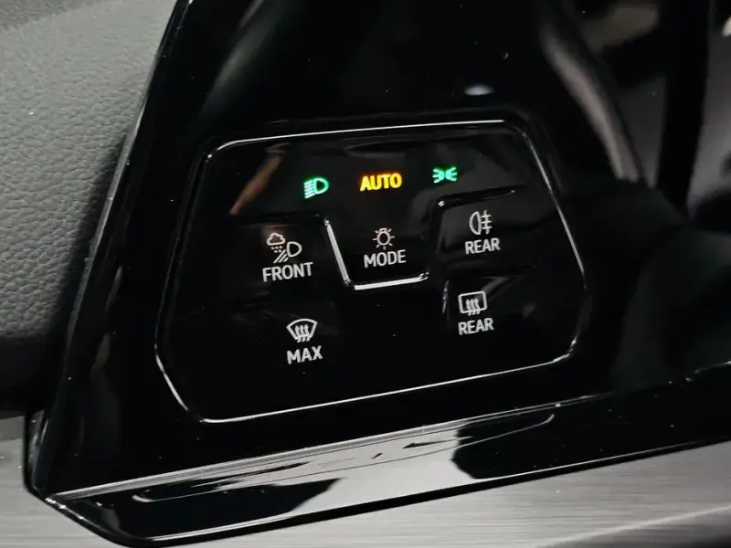 2023 Volkswagen Golf с пробегом 74 815 км