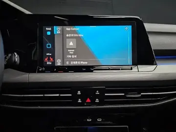 2023 Volkswagen Golf с пробегом 74 815 км
