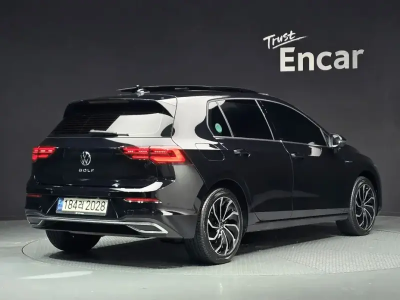 2022 Volkswagen Golf с пробегом 61 210 км