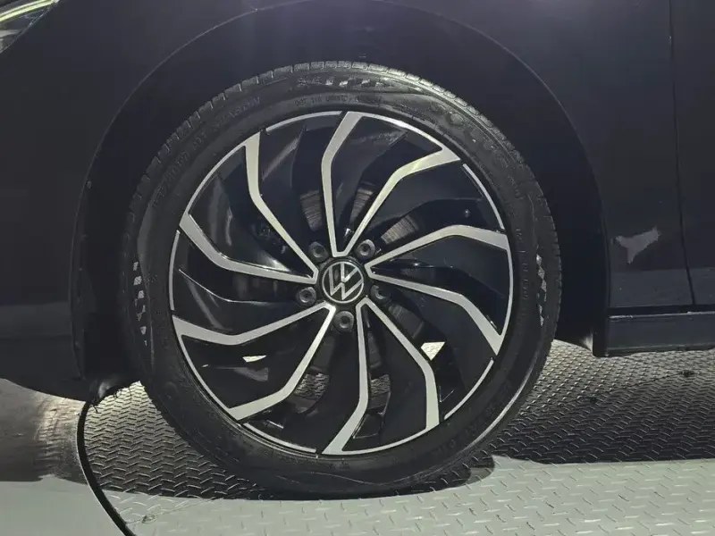 2022 Volkswagen Golf с пробегом 61 210 км