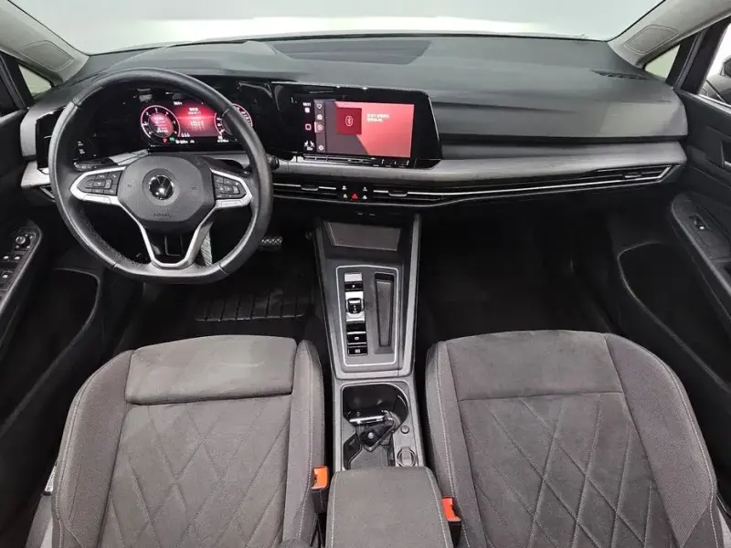 2022 Volkswagen Golf с пробегом 61 310 км