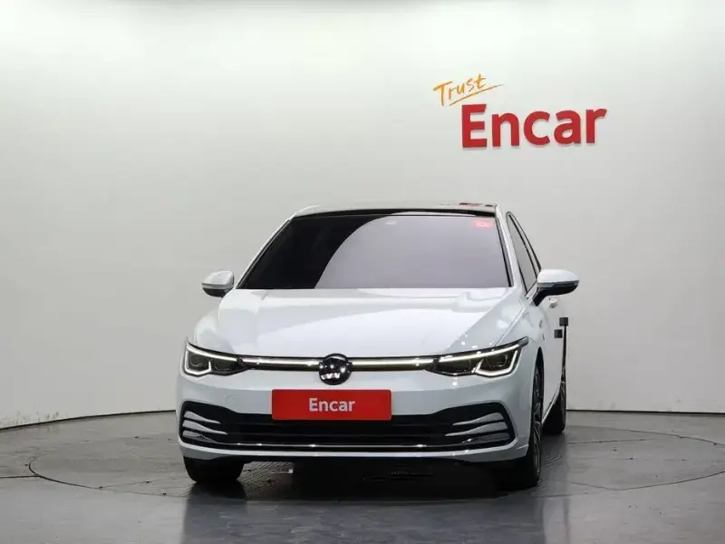 2024 Volkswagen Golf с пробегом 15 371 км