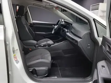 2024 Volkswagen Golf с пробегом 15 371 км