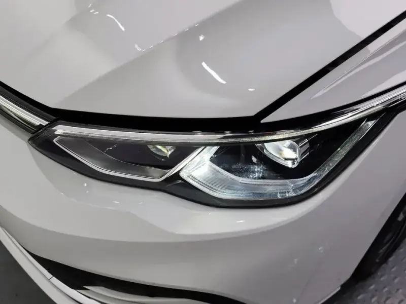 2024 Volkswagen Golf с пробегом 15 371 км