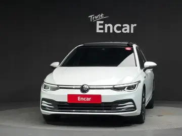 2023 Volkswagen Golf с пробегом 82 477 км