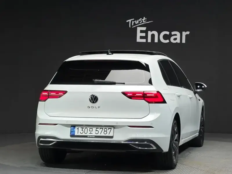 2023 Volkswagen Golf с пробегом 82 477 км