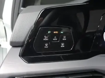 2023 Volkswagen Golf с пробегом 82 477 км