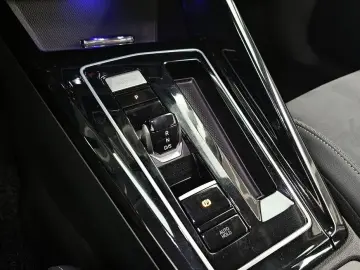 2025 Volkswagen Golf с пробегом 17 587 км