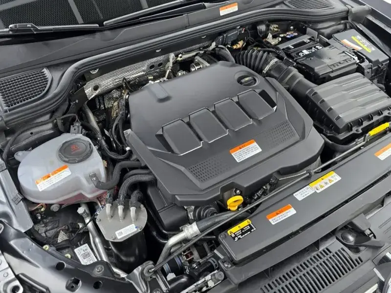 2025 Volkswagen Golf с пробегом 15 951 км