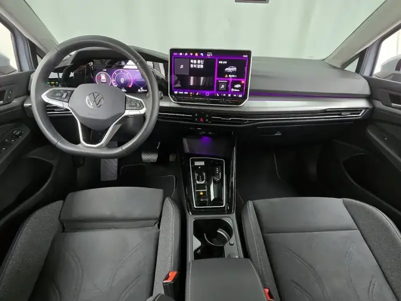 2025 Volkswagen Golf с пробегом 15 951 км