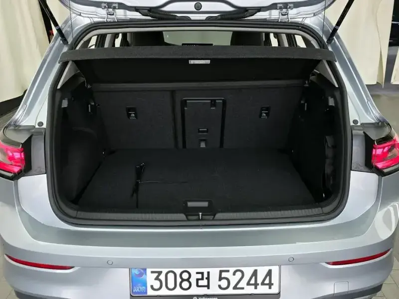 2025 Volkswagen Golf с пробегом 15 951 км