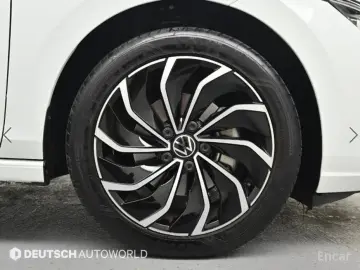 2024 Volkswagen Golf с пробегом 17 576 км